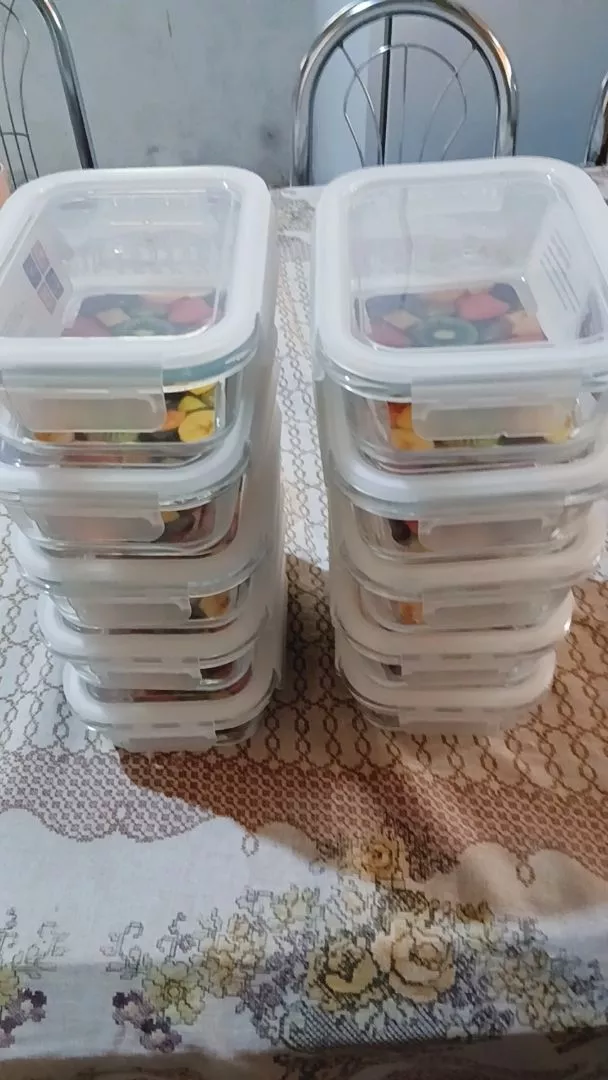 Dois kits de potes de vidro empilhados