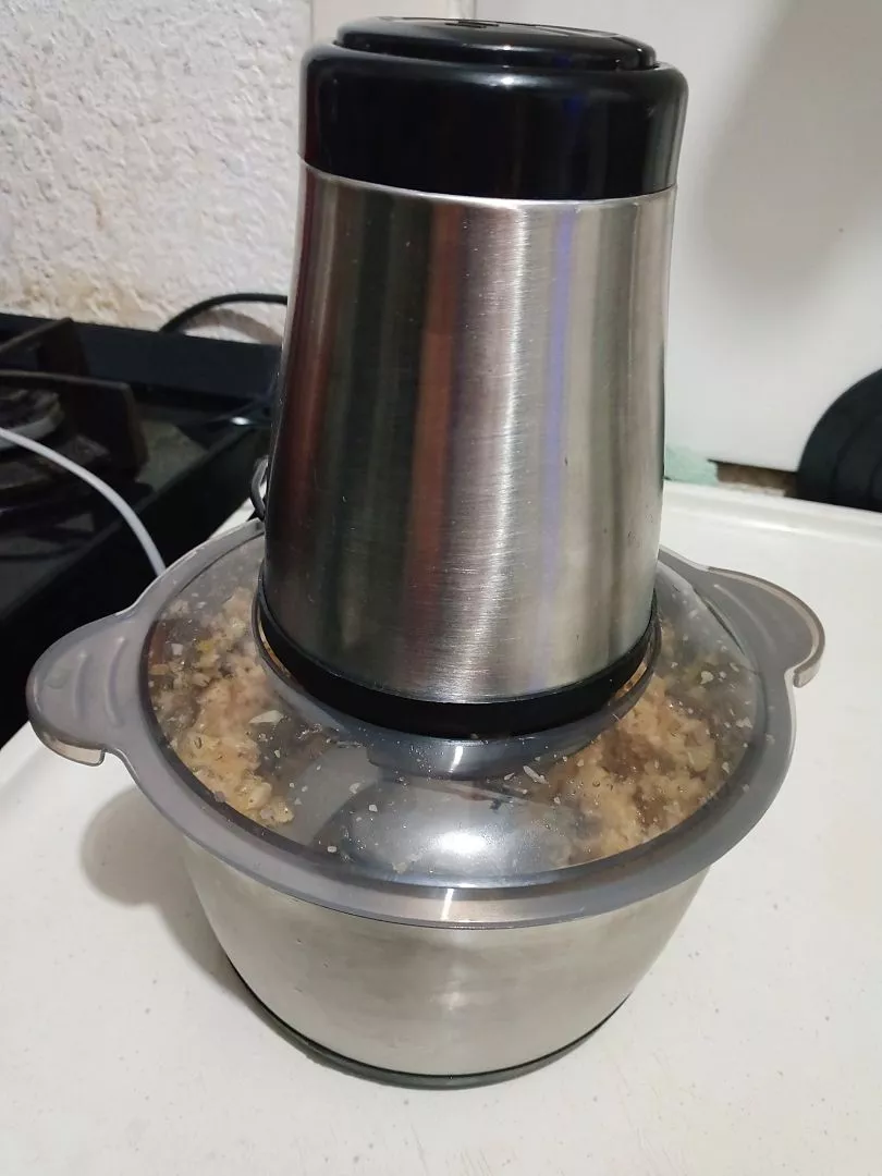 Foto de avaliação de Diego F. usando o multiprocessador elétrico