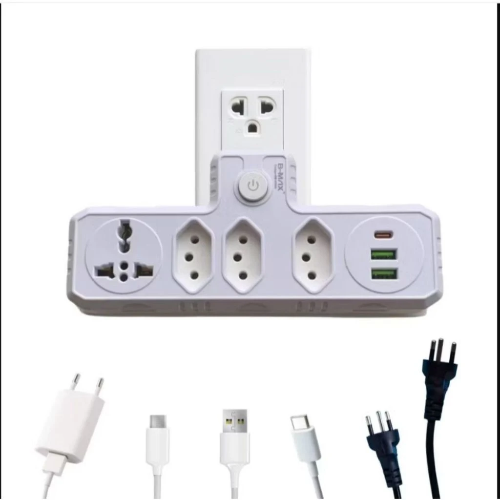 Adaptador multiplug instalado na tomada da parede com cabos compatíveis
